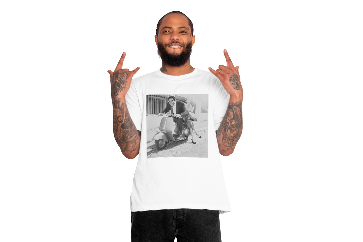 ANTHONY QUEEN VESPA CLASSIC