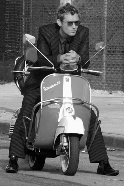 JUDE LAW VESPA CLASSIC