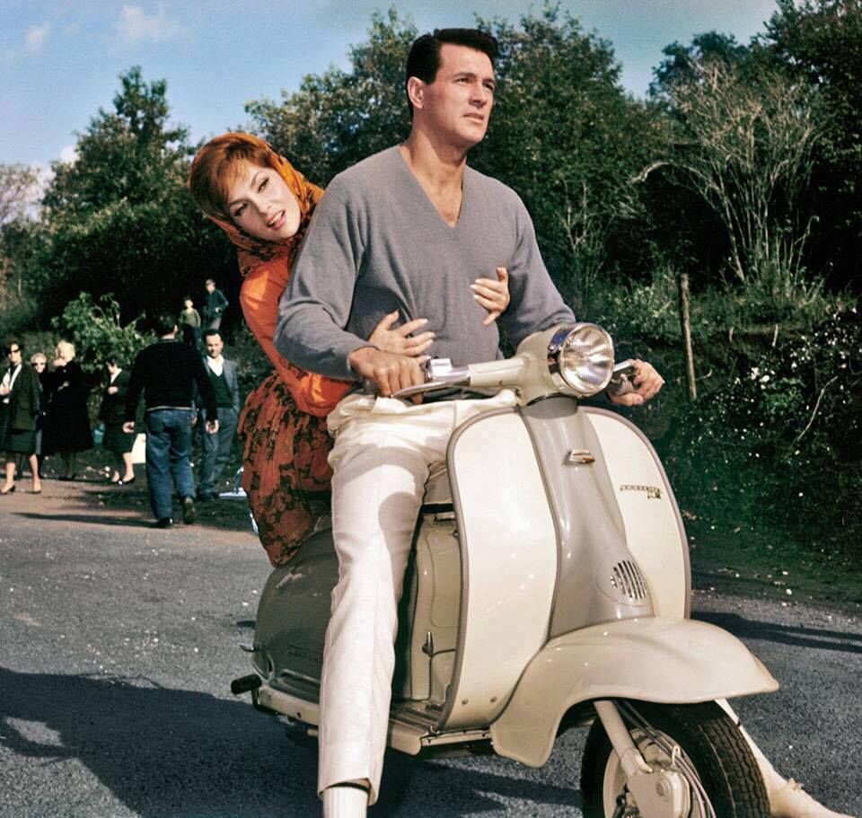 ROD HUDSON GINA LOLLOBRIGIDA VESPA CLASSIC